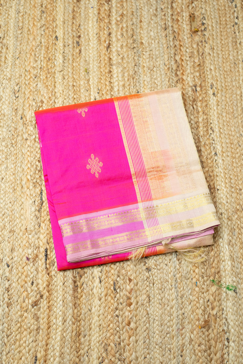 Kolam Buttas